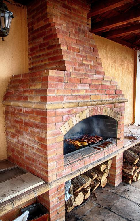 Tsaghkunq Guest House Sevan Bagian luar foto