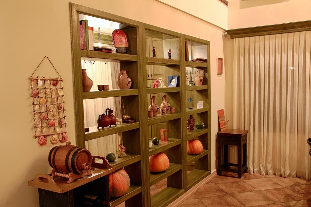 Tsaghkunq Guest House Sevan Bagian luar foto