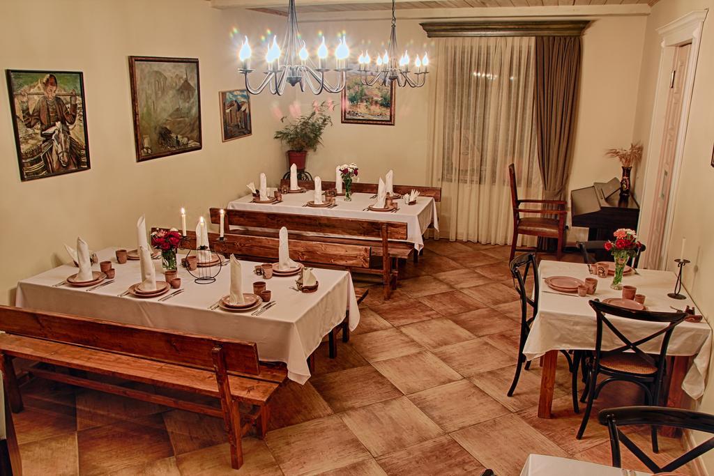 Tsaghkunq Guest House Sevan Bagian luar foto