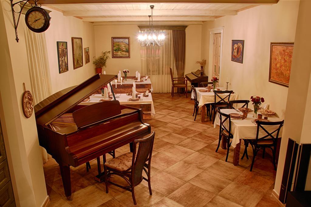 Tsaghkunq Guest House Sevan Bagian luar foto