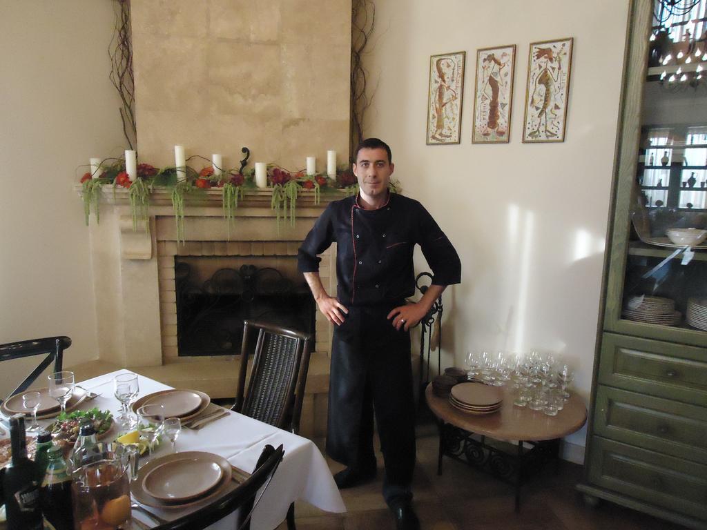 Tsaghkunq Guest House Sevan Bagian luar foto