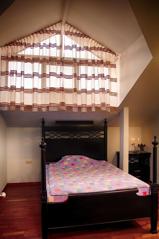 Tsaghkunq Guest House Sevan Bagian luar foto