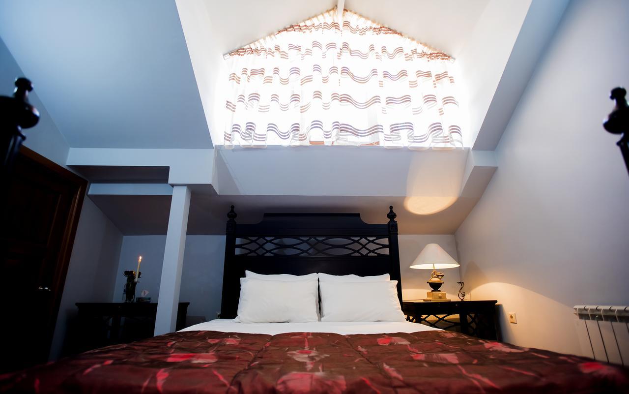 Tsaghkunq Guest House Sevan Bagian luar foto